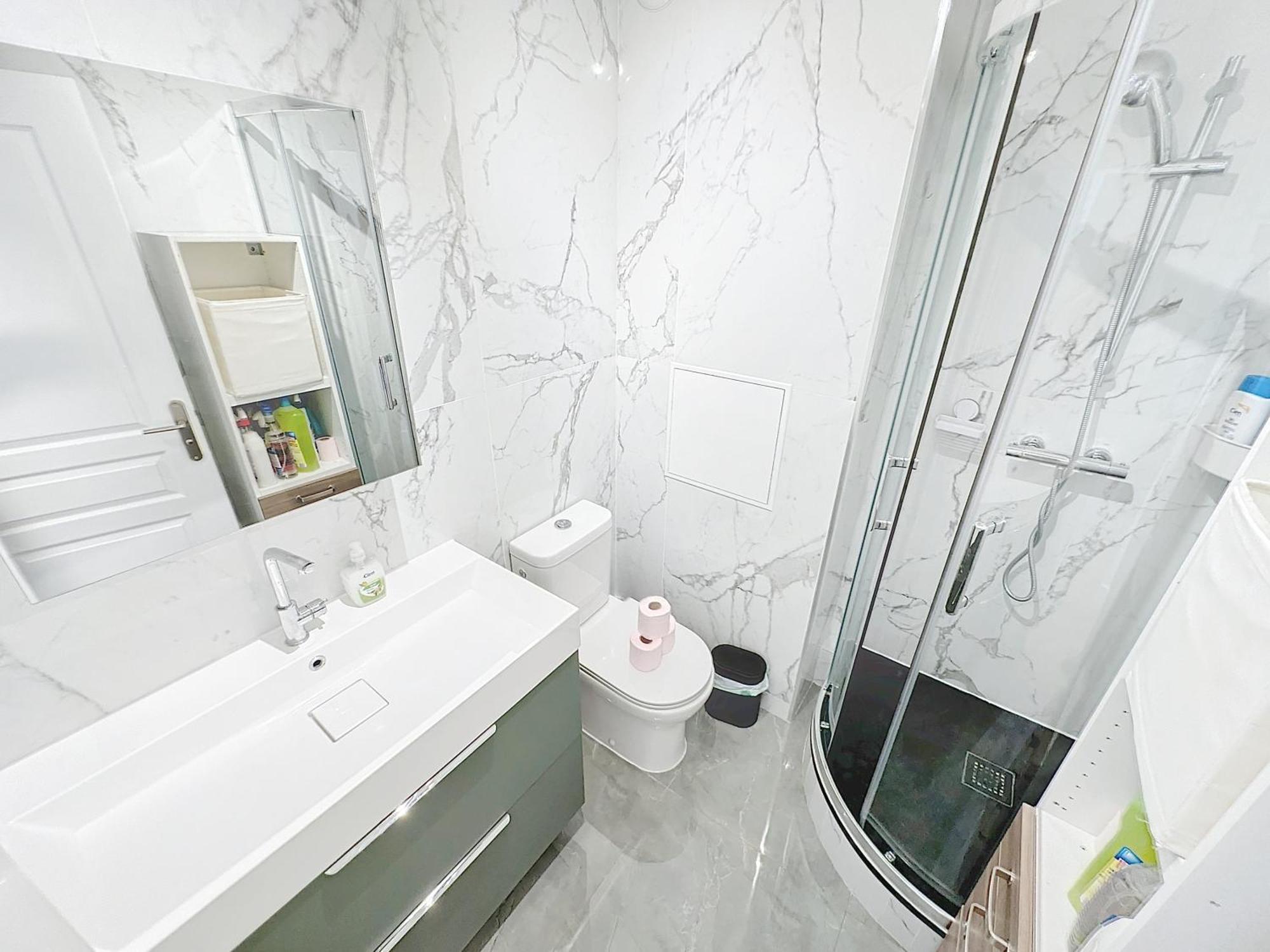 114 - Renove De Luxe Pour 4 Personnes Apartamento París